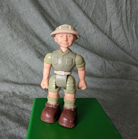 Animal Planet Safari Posable Action Figure Man Light Skin 2.5 In Toy Loose Boots - Picture 1 of 6